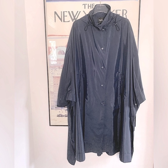 NWT Zara Navy light weight nylon cape perfect for layering and traveling o|s - Picture 4 of 14